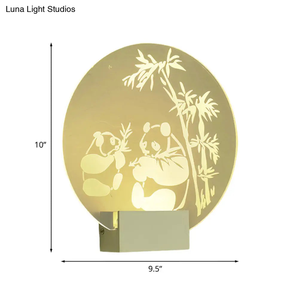Lámpara de pared china acrílica con LED, diseño circular con estampado de panda y bambú - Color transparente