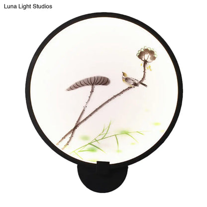 Aplique de pared LED circular con mural de tinta china/loto en negro - Lámpara de dormitorio acrílica