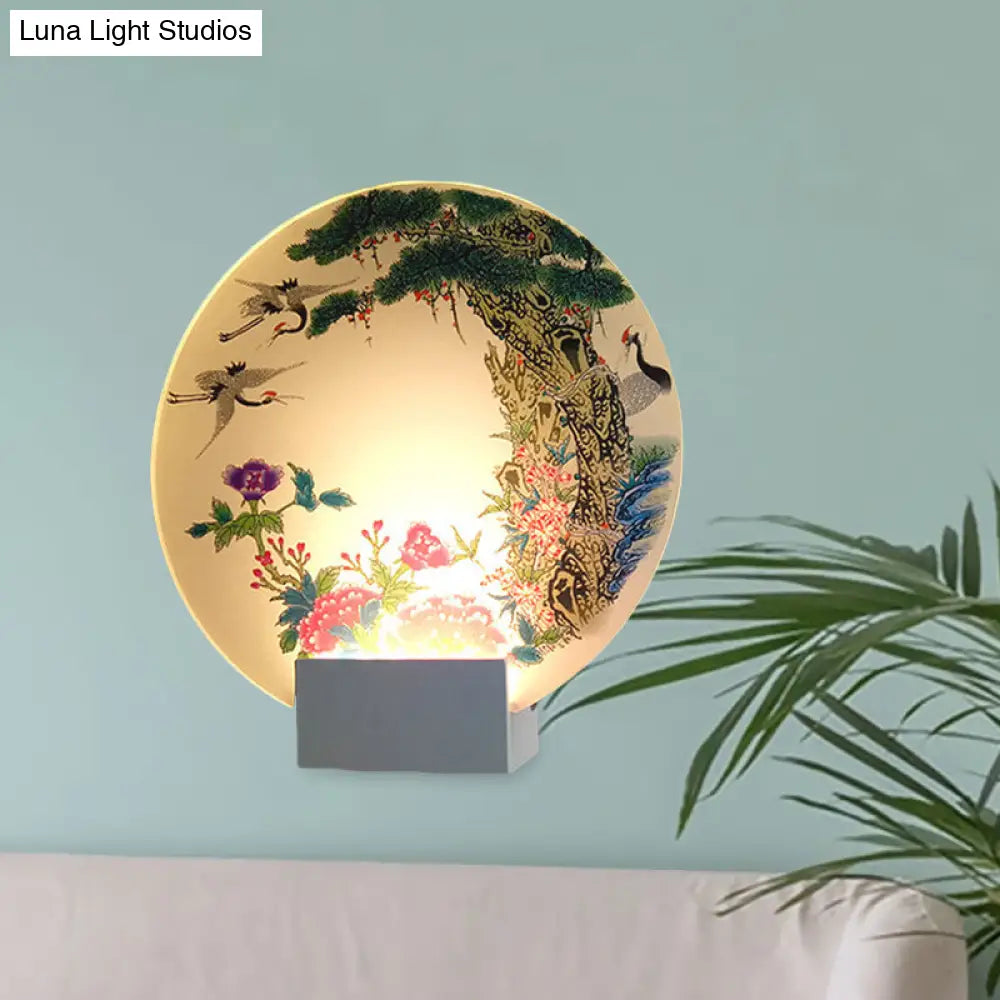 Aplique de pared LED chino con diseño de Halcyon y peonía - Forma de disco blanco