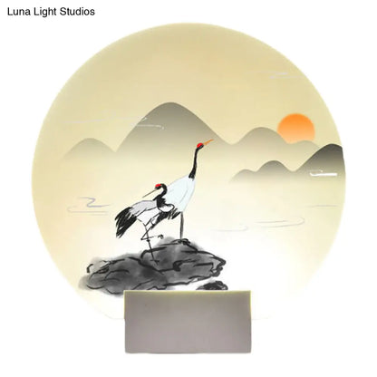 Lámpara de pared LED de estilo chino con mural acrílico, blanca con diseño de montaña y grulla.