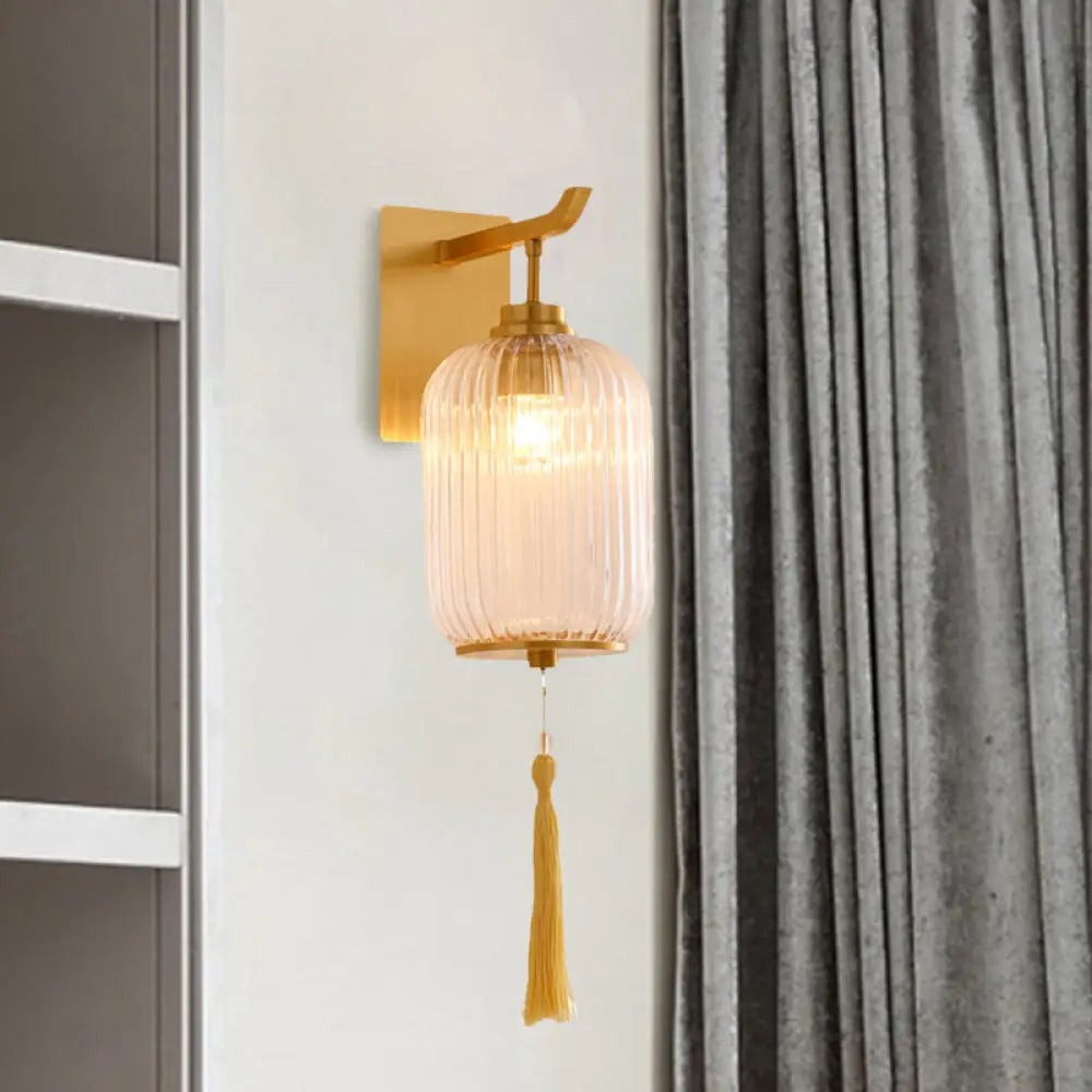 Aplique de pared DecorBites™ estilo farol chino de cristal con borla y herrajes de latón
