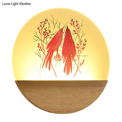 Lámpara de pared LED acrílica redonda de estilo chino con forma de pájaro y árbol - Iluminación ideal para la mesilla de noche