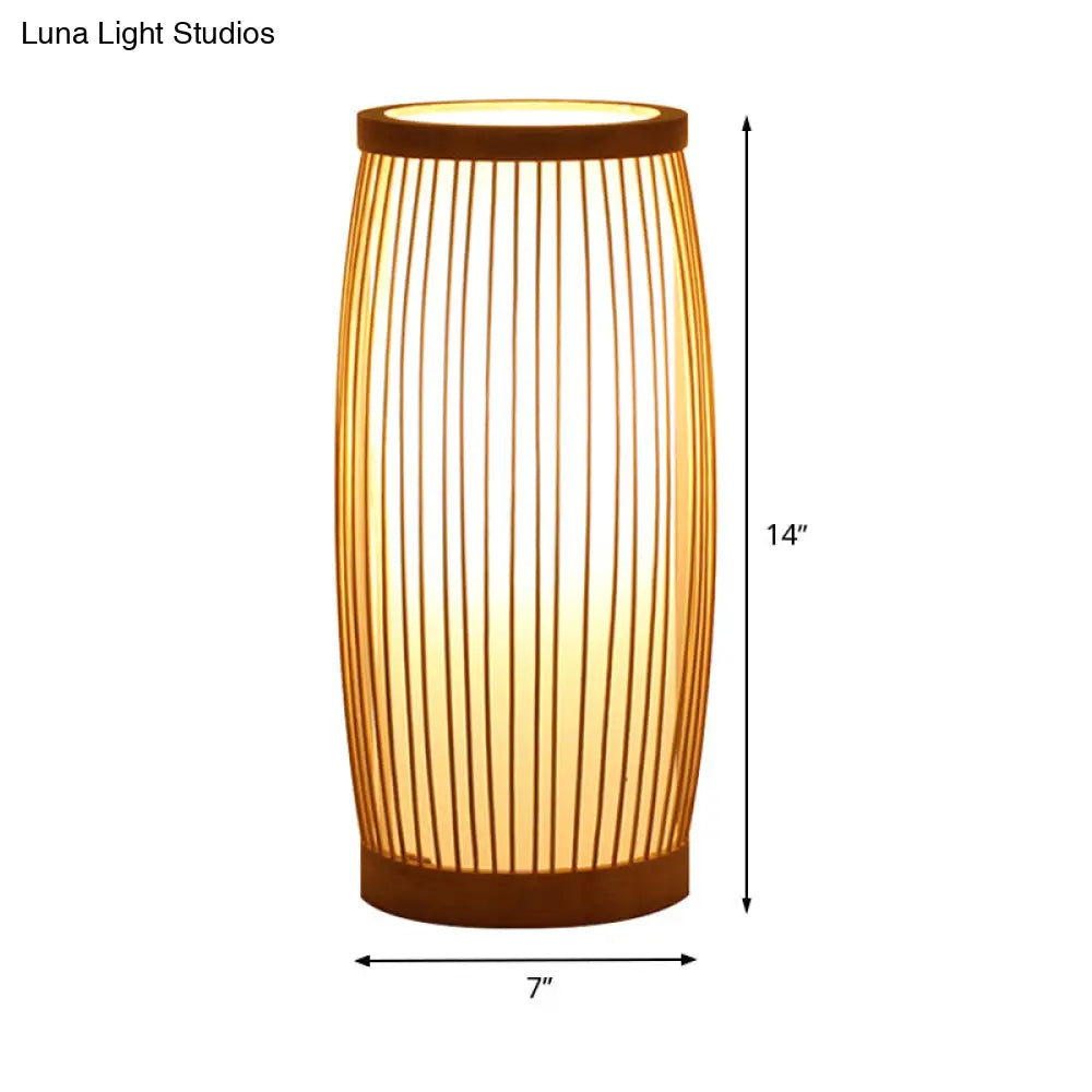 Lámpara de escritorio china de madera con pantalla de bambú - Iluminación de trabajo para sala de estar