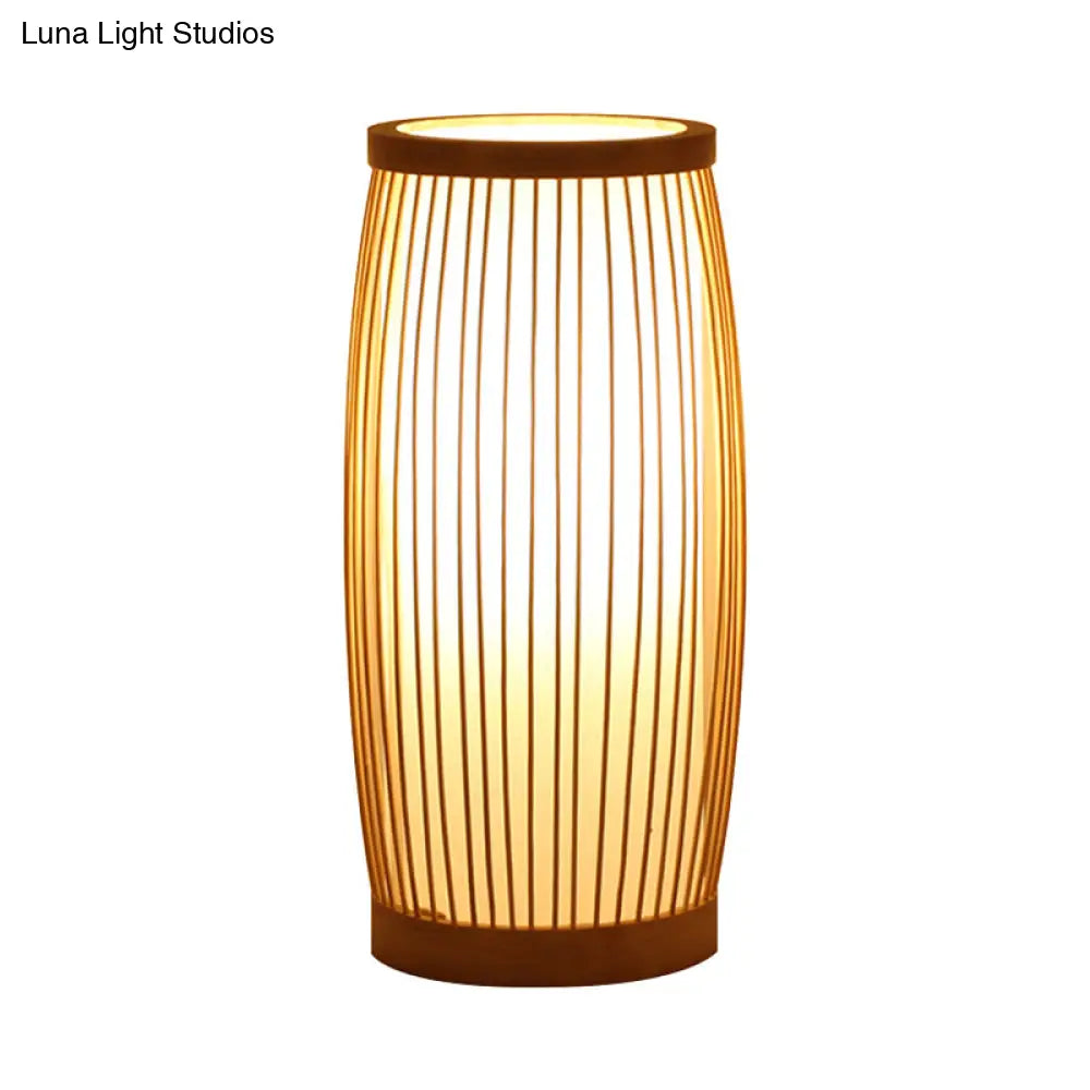 Lámpara de escritorio china de madera con pantalla de bambú - Iluminación de trabajo para sala de estar