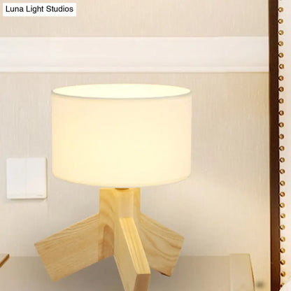 Chloe - [Nordic Drum Fabric Table Light Nordic Single Bulb Wood 3-Leg Night Stand Lamp for Bedroom