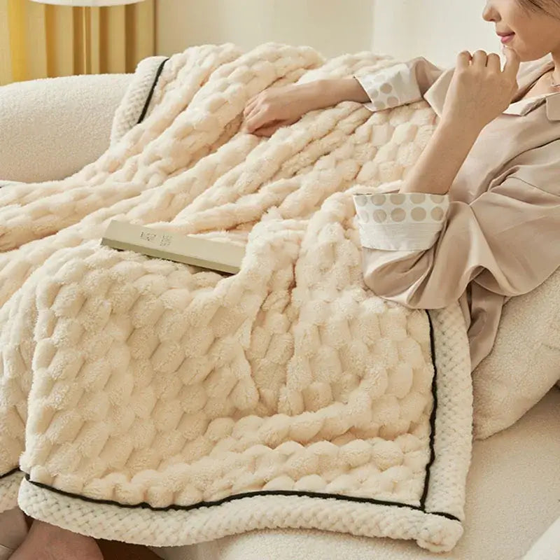 Chunky knit cream and black coral fleece blanket with black trim cozy bedroom fleece blanket throw