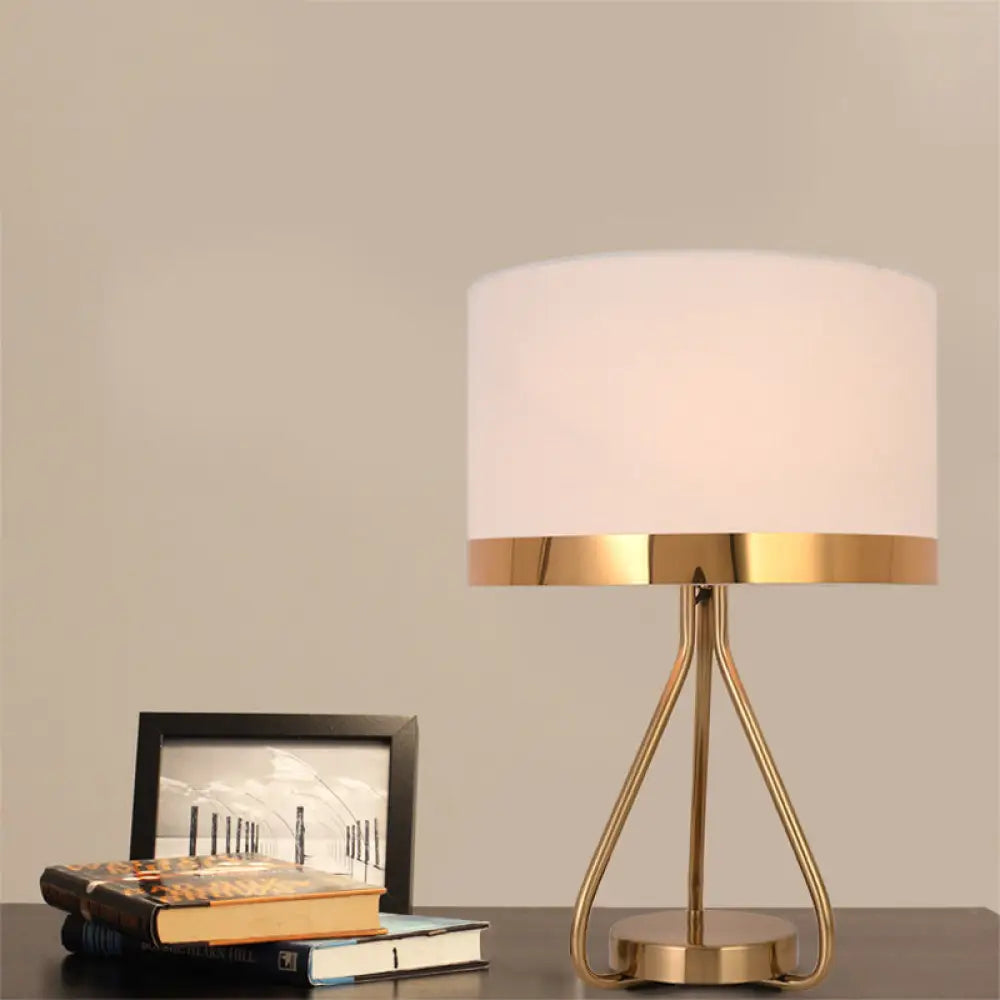 Classic 1-Light Black/White Drum Fabric Desk Lamp with Metal Base