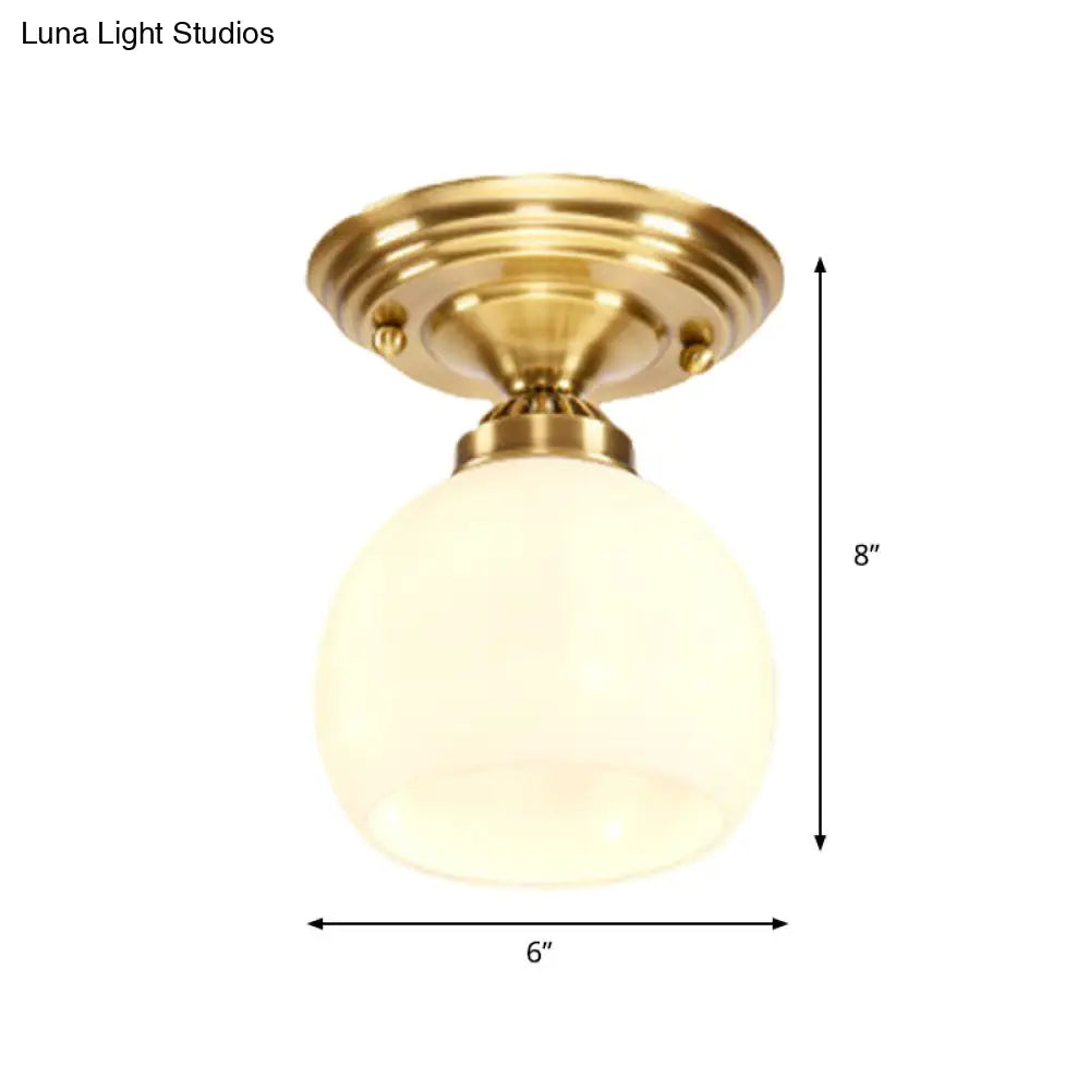 Lámpara de techo empotrada DecorBites™ Classic de 1 luz en latón, diseño globo/cono, para iluminación de pasillos