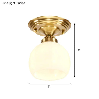 Lámpara de techo empotrada DecorBites™ Classic de 1 luz en latón, diseño globo/cono, para iluminación de pasillos