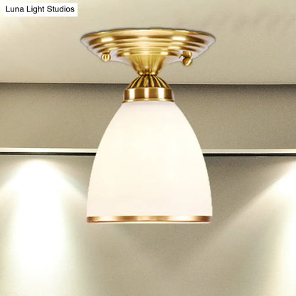 Lámpara de techo empotrada DecorBites™ Classic de 1 luz en latón, diseño globo/cono, para iluminación de pasillos