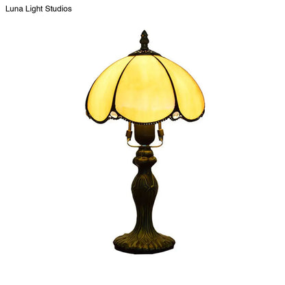 Classic Domed Art Glass Table Light – Blue/Yellow Gourd Base – Perfect for Study Room