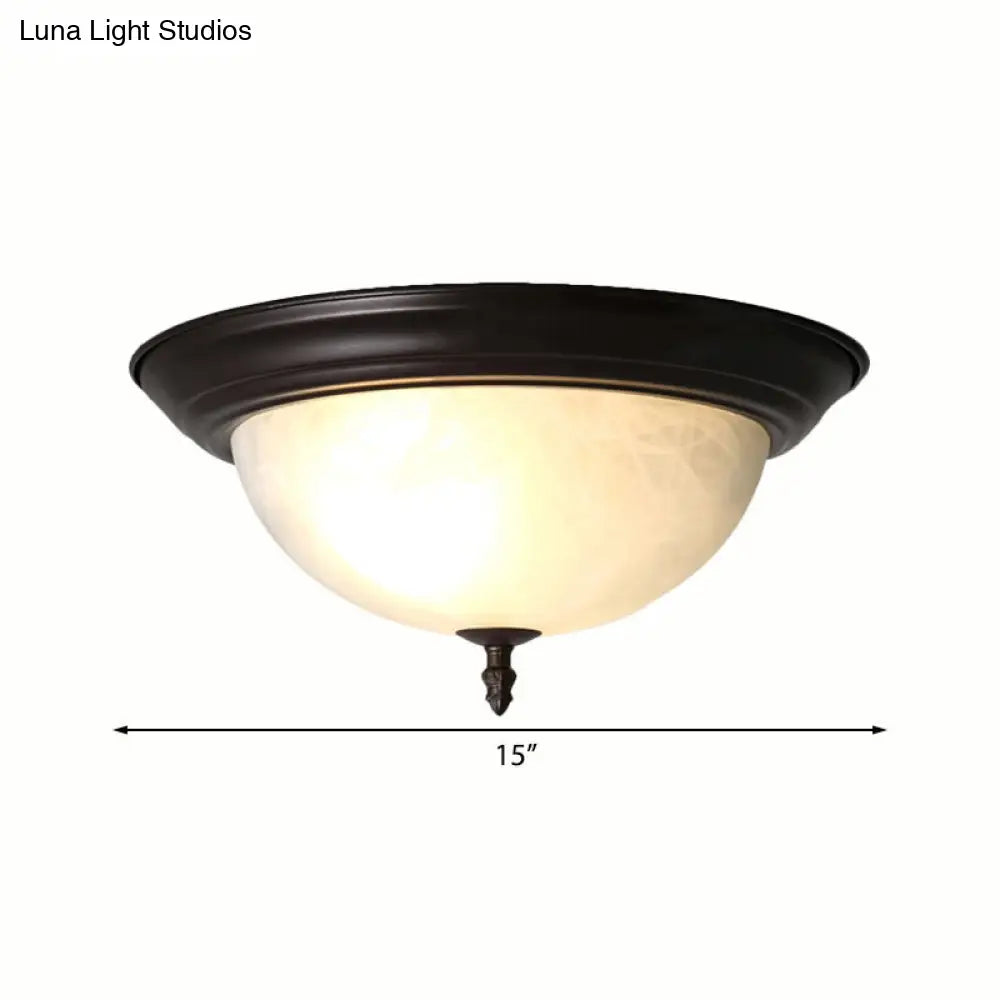 ديكوربايتس™ مصباح ديكوربايتس™ الكلاسيكي المصنوع من الزجاج المصنفر - تركيب سقف غرفة المعيشة بثلاث مصابيح، عرض 13/15 بوصة، أسود/أسود وذهبي