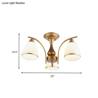 Lámpara de techo semiempotrada DecorBites™ Classic Gold con pantallas de cristal opalino – 3/5/8 luces para sala de estar