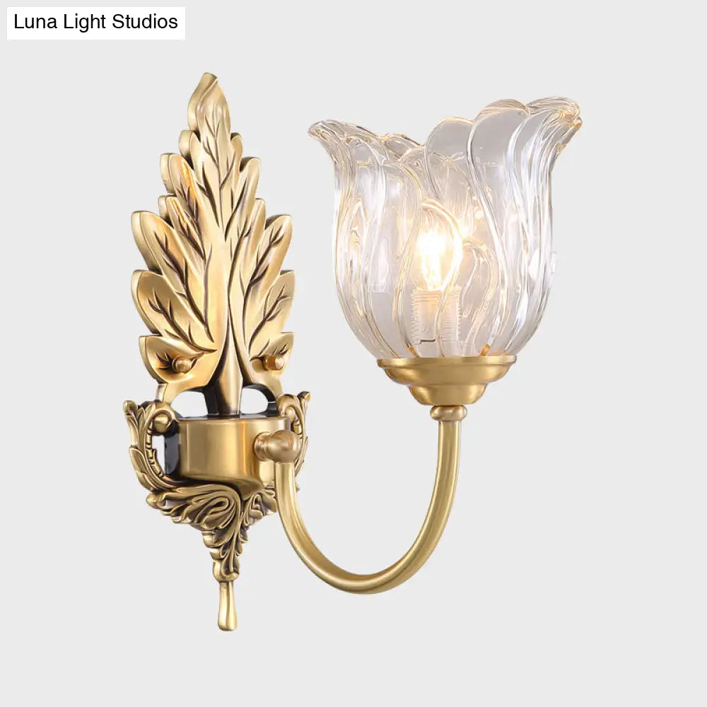 Aplique de pared clásico dorado con cristal transparente acanalado - Lámpara de pared para salón Bloom