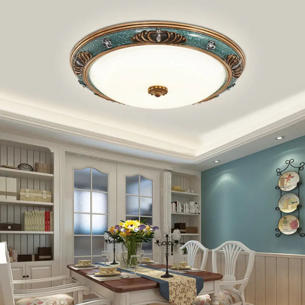 Lámpara de techo LED verde clásica DecorBites™ con cristal opalino, ideal para la iluminación del techo del salón.