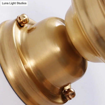 Lámpara de techo DecorBites™ clásica redonda de cristal blanco con aplique de latón y una luz - para sala de estar