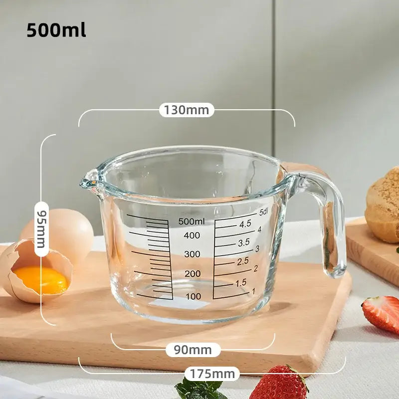 Clear borosilicate glass measuring cup with handle and spout marked up to 500ml for baking by decorbites borosilicate glass