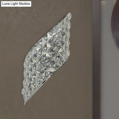 DecorBites™ Clear Cut Crystal Sconce with Twisted Leaf Design and 4 Bulbs - Minimalistic Wall Mounted Lamp for Corners