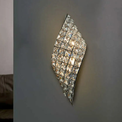DecorBites™ Clear Cut Crystal Sconce with Twisted Leaf Design and 4 Bulbs - Minimalistic Wall Mounted Lamp for Corners