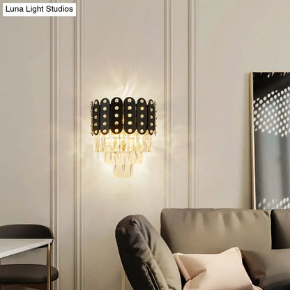 Lámpara de pared DecorBites™ de cristal facetado transparente: 3 luces, 3 niveles, montaje en pared. Diseño contemporáneo en negro.