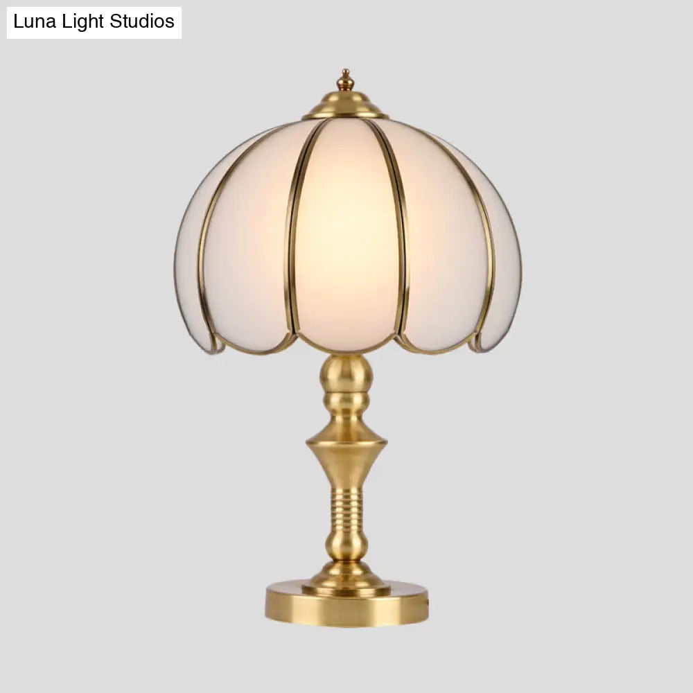 Colonial Gold Table Lamp: Scalloped/Flared Metal Base, 1-Light Night Lighting for Bedroom