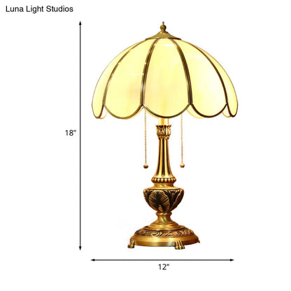 Colonialist Beige Glass 1-Bulb Nightstand Lamp - Gold Scalloped Metal Table Light with Pull Chain