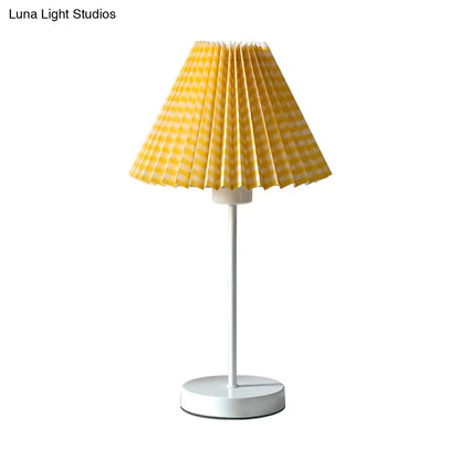 Colorful Folded Cartoon Night Light: Red/Yellow Paper Lamp for Reading with Round Iron Base