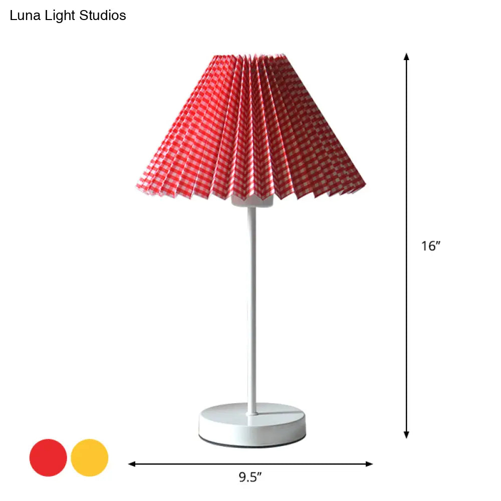 Colorful Folded Cartoon Night Light: Red/Yellow Paper Lamp for Reading with Round Iron Base