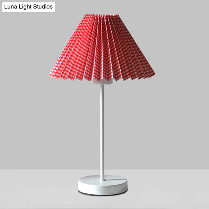 Colorful Folded Cartoon Night Light: Red/Yellow Paper Lamp for Reading with Round Iron Base