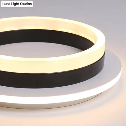 Lámpara de techo LED compacta de metal DecorBites™ con difusor acrílico - Diseño minimalista