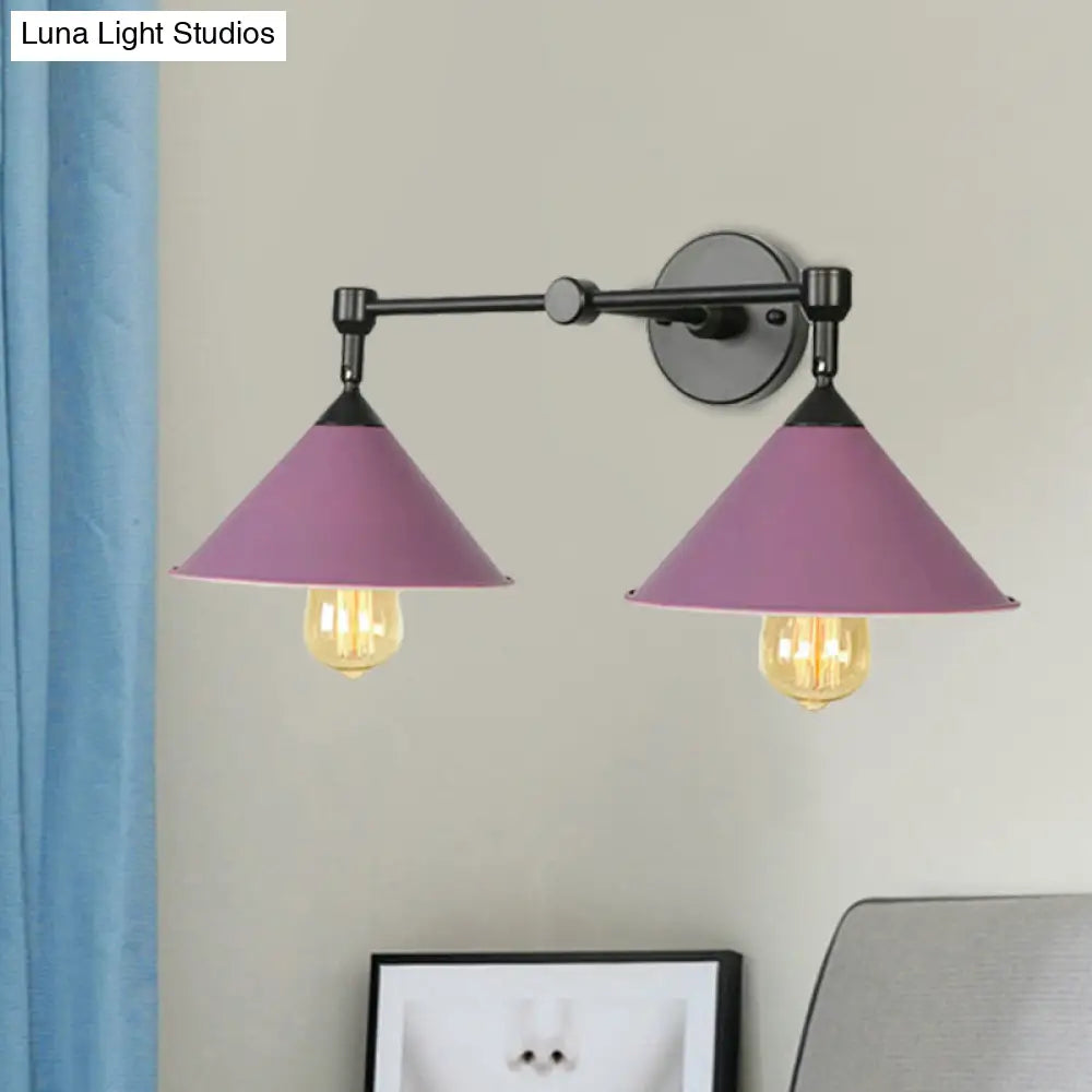 Aplique de pared antiguo de metal con forma de cono y dos luces para salas de estar y comedores
