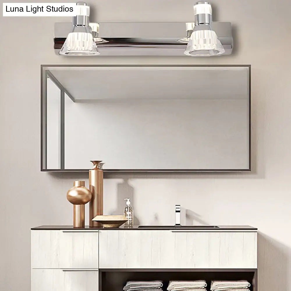 Aplique cónico DecorBites™ - Iluminación contemporánea de aluminio para tocador con 2/3/4 luces cálidas/blancas para baño, fabricado en acero inoxidable.