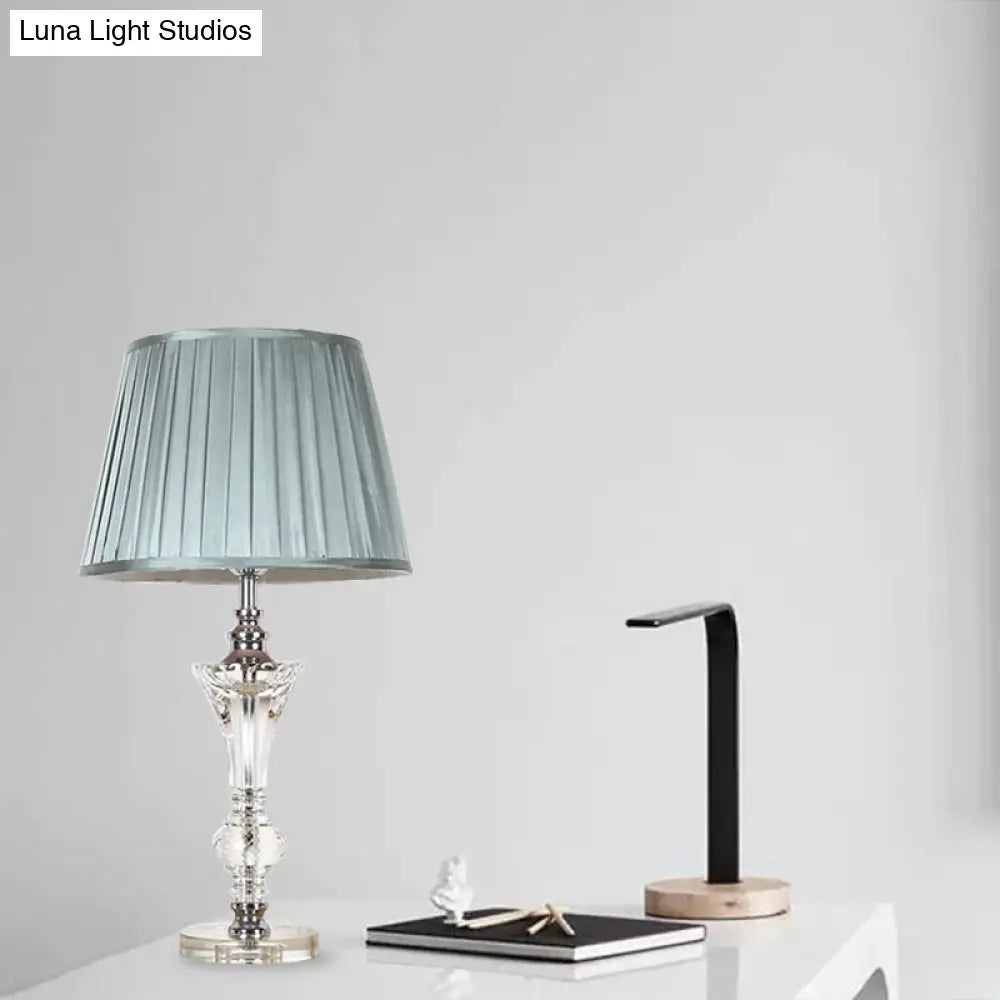 Lámpara de noche cónica de tela en rosa/azul/beige con base de cristal - Lámpara de mesa de un solo cabezal