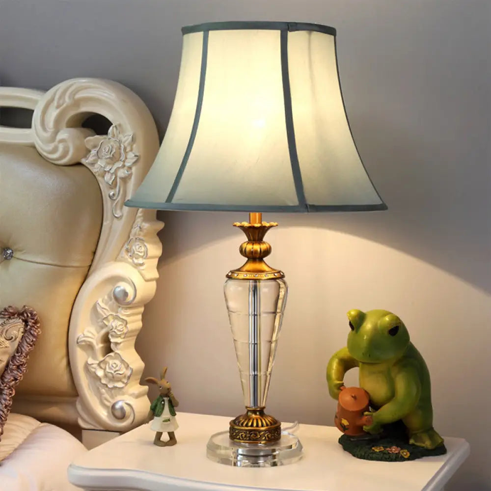 Lámpara de escritorio cónica de tela: Lámpara de lectura de cristal tallado a mano en azul