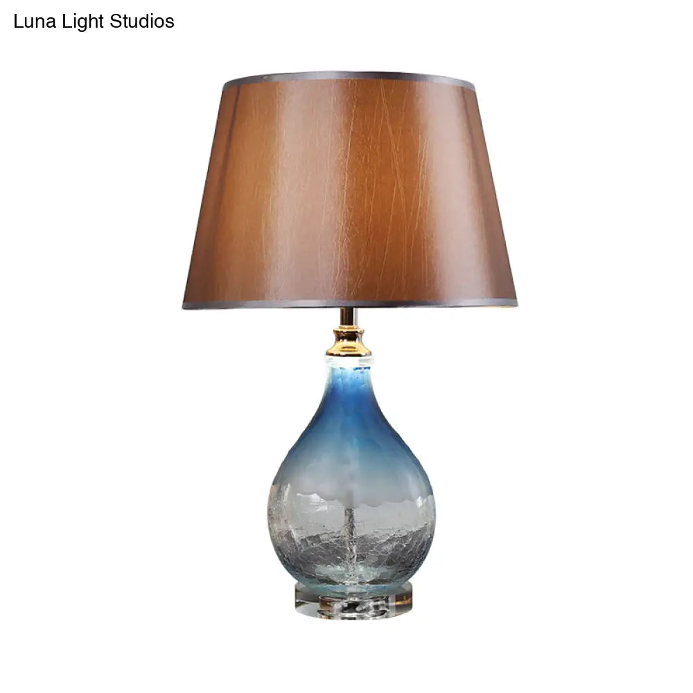 Lámpara de mesilla de noche cónica - Luz de lectura modernista de tela en color café oscuro