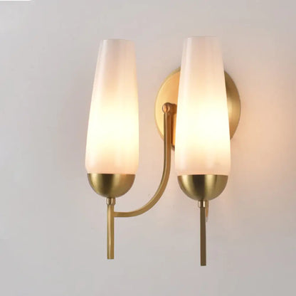 Aplique de pared cónico contemporáneo DecorBites™ de 1/2 luz en dorado con cristal opal brillante