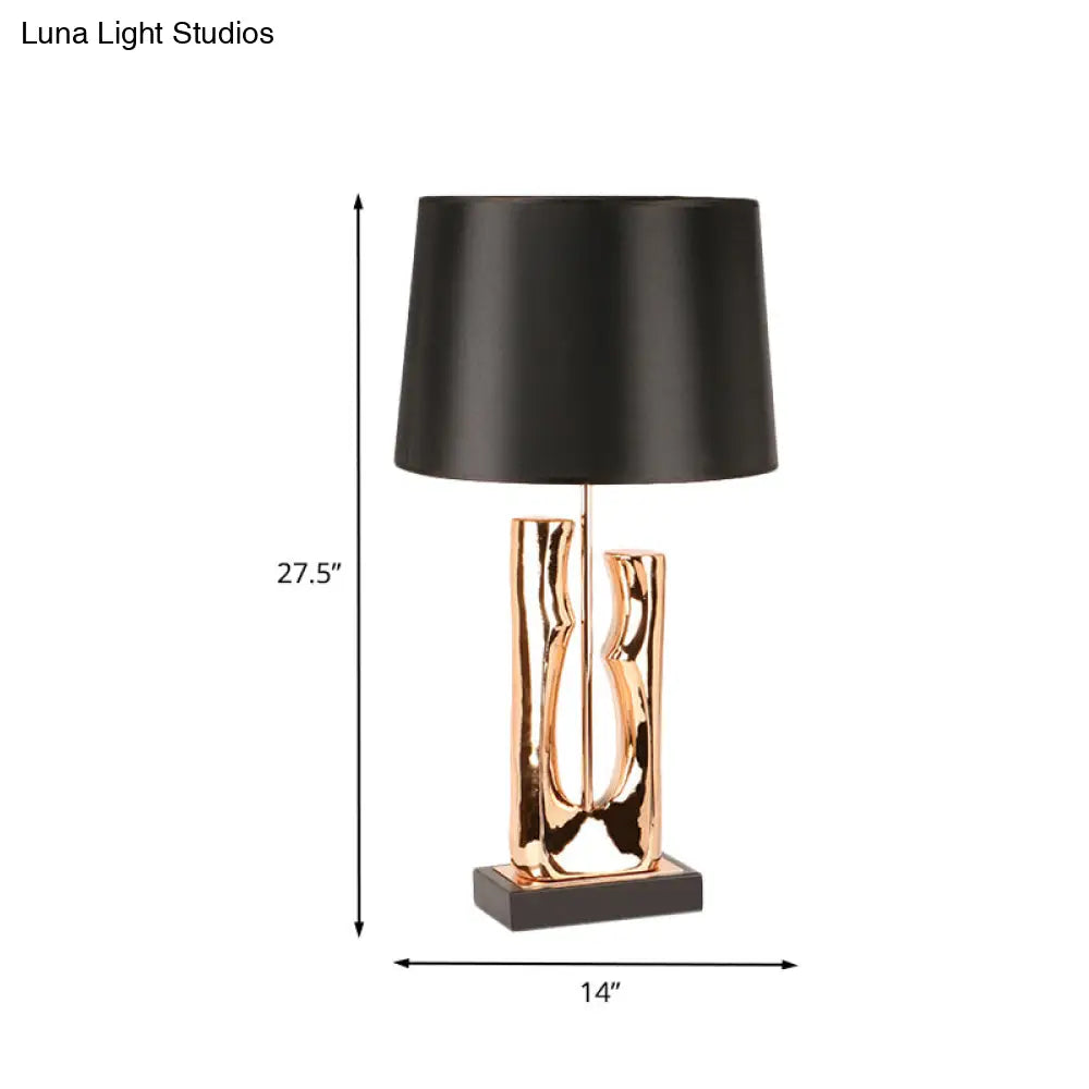 Contemporary 1-Head Black Barrel Fabric Table Light – Creative Desk Lamp for Bedroom