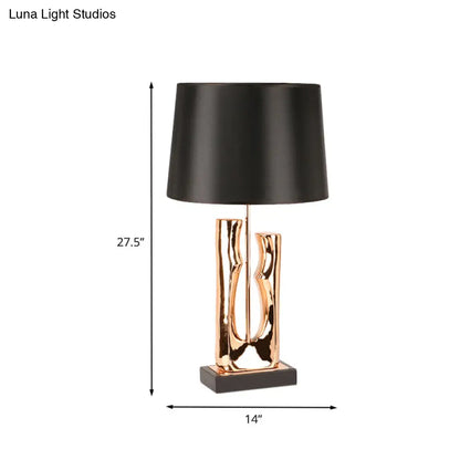 Contemporary 1-Head Black Barrel Fabric Table Light – Creative Desk Lamp for Bedroom