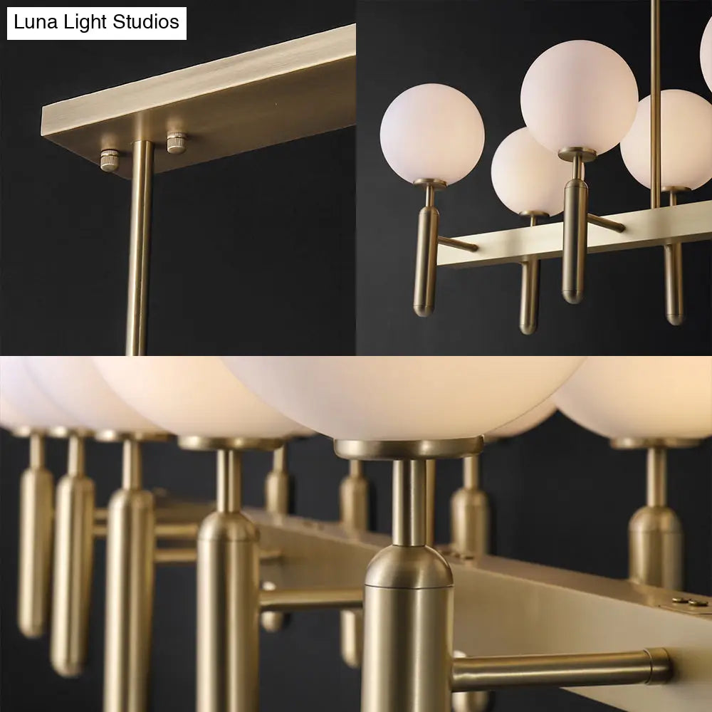 Lámpara colgante contemporánea DecorBites™ de 10 luces con diseño lineal dorado y pantallas de cristal blanco – Lámpara de techo para isla