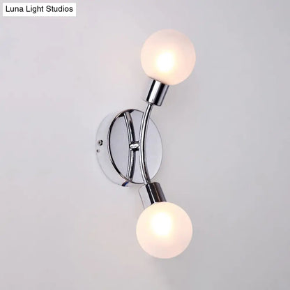 Aplique de pared DecorBites™ contemporáneo de 2 luces con iluminación LED cromada y pantalla de cristal blanco global