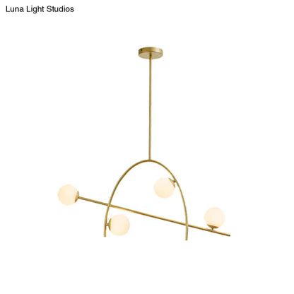 Lámpara de araña contemporánea DecorBites™ de 4 luces con esfera dorada y pantalla de cristal color crema - Iluminación cálida/blanca