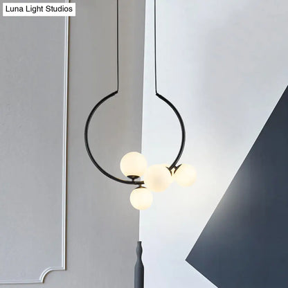 Lámpara de techo contemporánea de 5 bombillas - Lámpara esférica blanca/negra con pantalla de cristal opalino