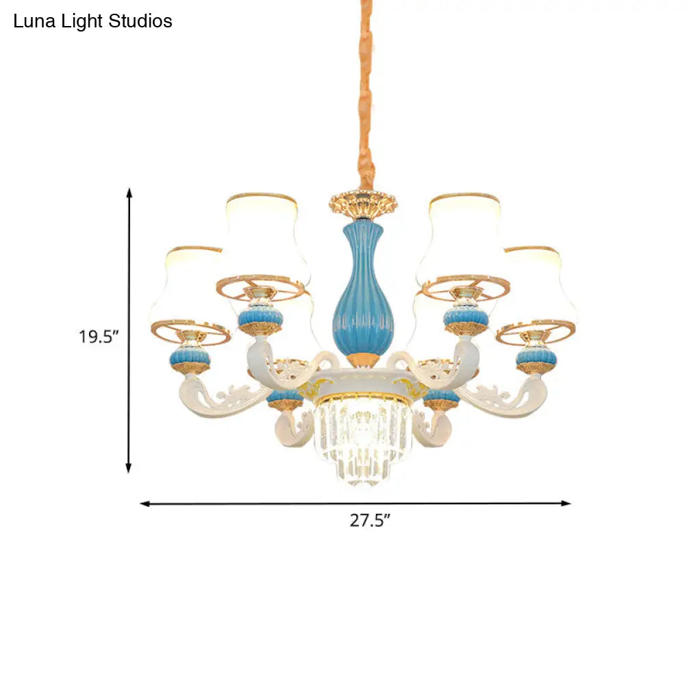 Lámpara de araña contemporánea de 6 luces en azul y blanco con colgante de cristal opalino y cristal.