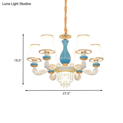 Lámpara de araña contemporánea de 6 luces en azul y blanco con colgante de cristal opalino y cristal.