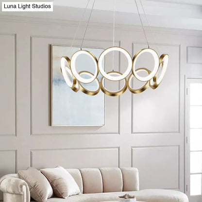 Lámpara de araña LED contemporánea de acrílico negro/dorado - Lámpara colgante de múltiples anillos en blanco/cálido para sala de estar
