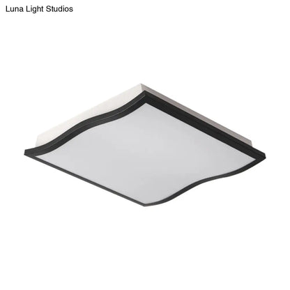 Lámpara de techo contemporánea DecorBites™ de acrílico, cuadrada/rectangular ondulada, LED, 19.5"/32" de ancho, negra