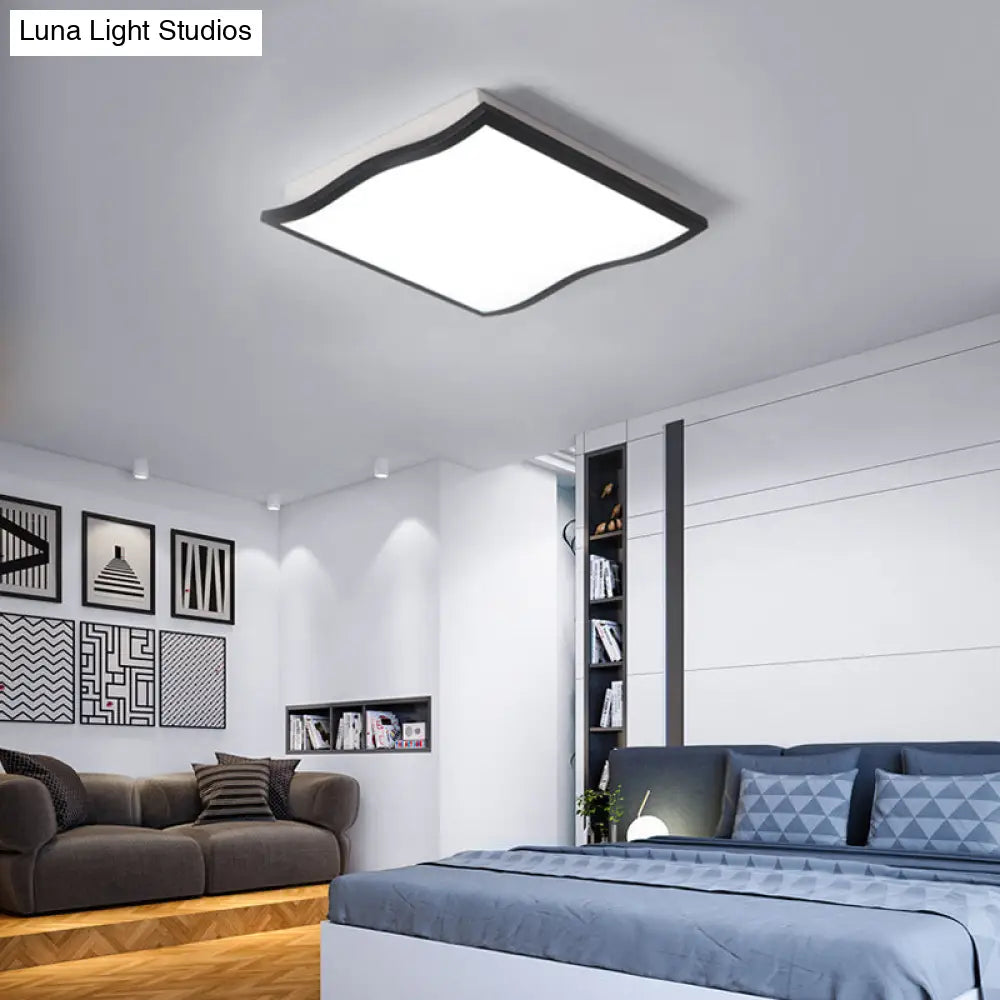 Lámpara de techo contemporánea DecorBites™ de acrílico, cuadrada/rectangular ondulada, LED, 19.5"/32" de ancho, negra