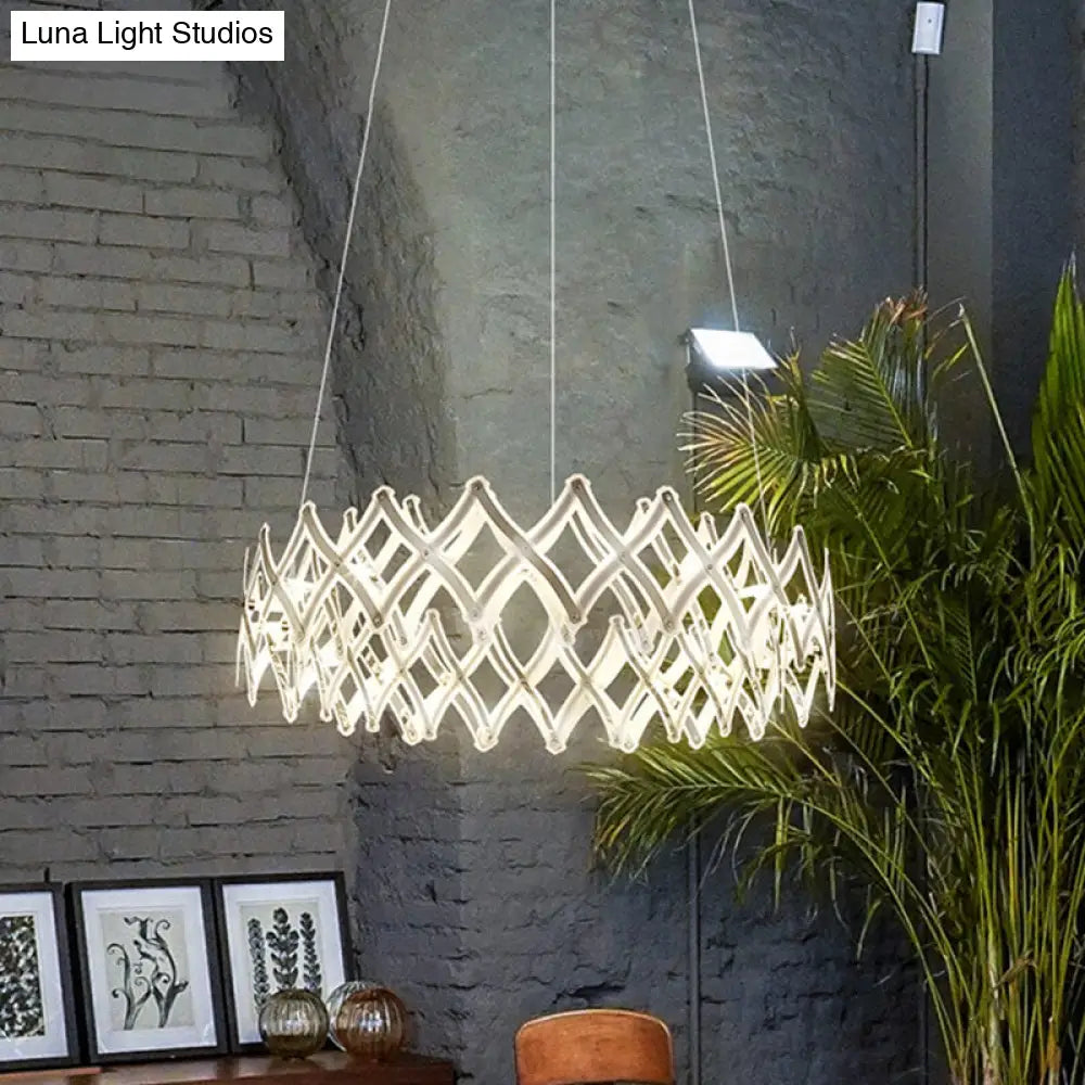 Lámpara de araña LED acrílica contemporánea - Rejilla de 31,5"/23,5" de ancho, cromo/dorado, luz cálida/blanca