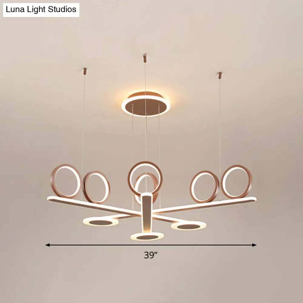 Lámpara de araña LED contemporánea de acrílico: Lámpara colgante tipo anillo color café en blanco cálido, 80 cm/99 cm de ancho