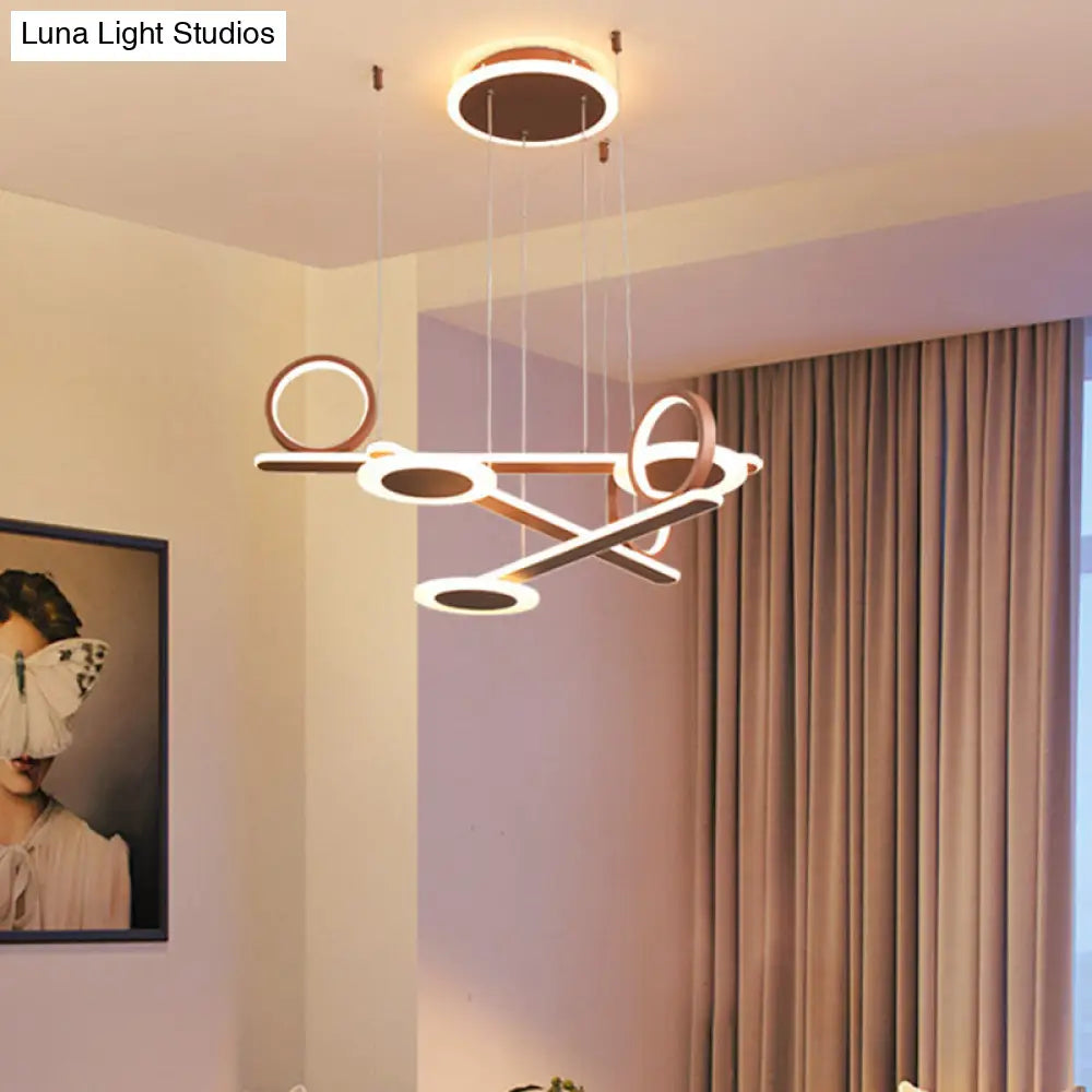 Lámpara de araña LED contemporánea de acrílico: Lámpara colgante tipo anillo color café en blanco cálido, 80 cm/99 cm de ancho
